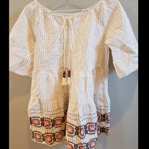 White Summer Top (Size: Small)